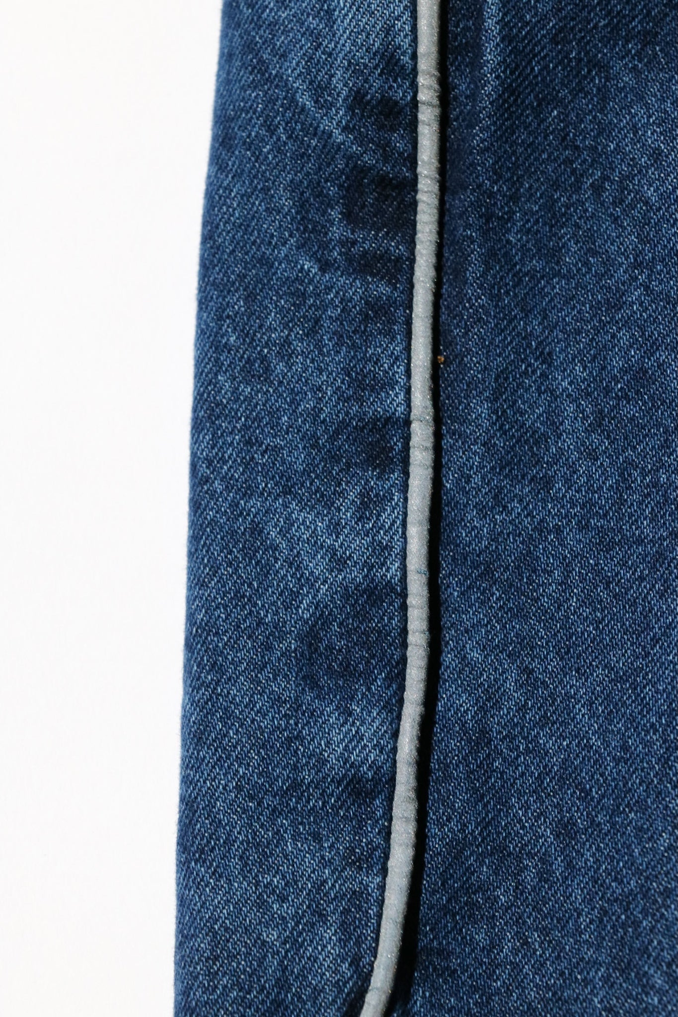 REFLECTIVE DENIM WASHED BLUE DENIM